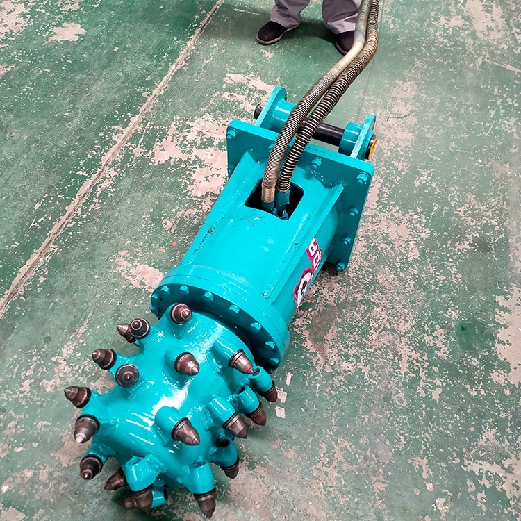 銑挖鉆機
